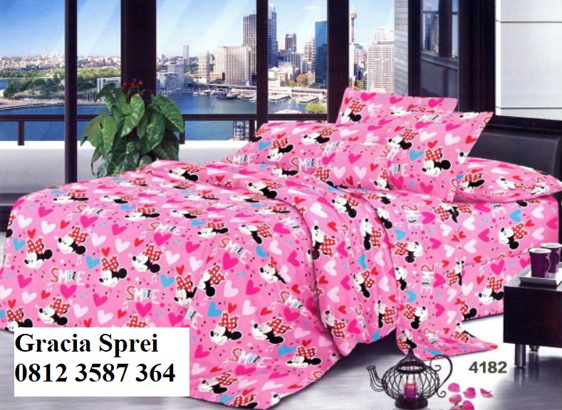 <p>Sprei Disperse Mickey Mouse Smile motif anak-an